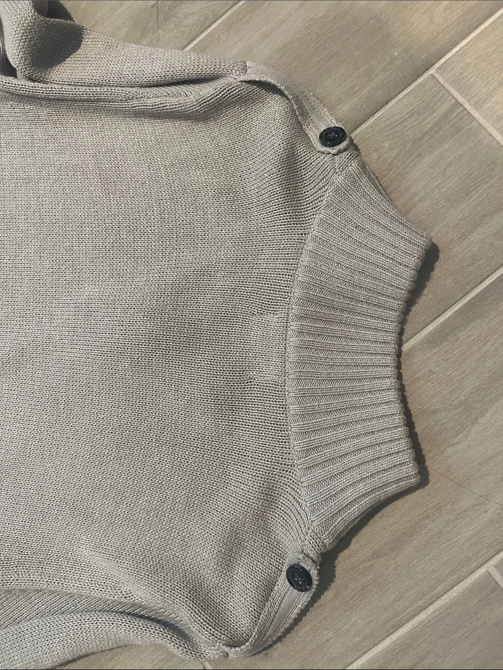 Banana Republic Men's Grey Button-Neck Sweater